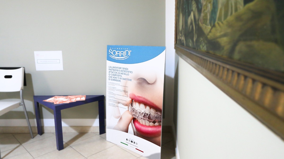 Studio dentistico - sala attesa 01