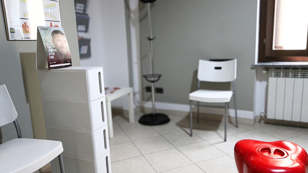 Studio dentistico - sala attesa 01